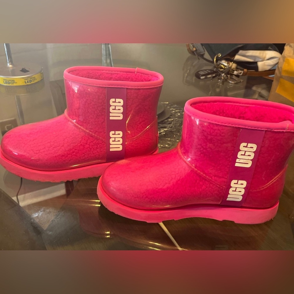 Uggs- Children Classic Clear Mini Boot